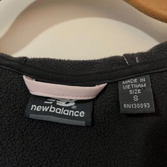 Adorable Pink New Balance Jacket Size Small - Picture 5 of 6